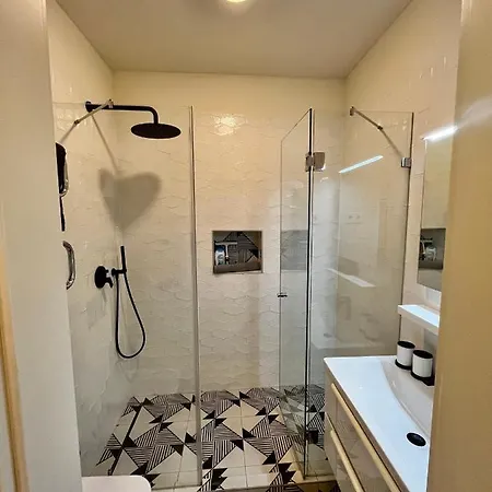 Apartment A96 *