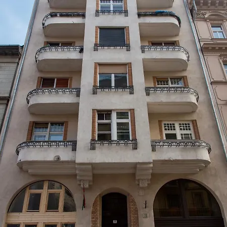 A96 Apartment